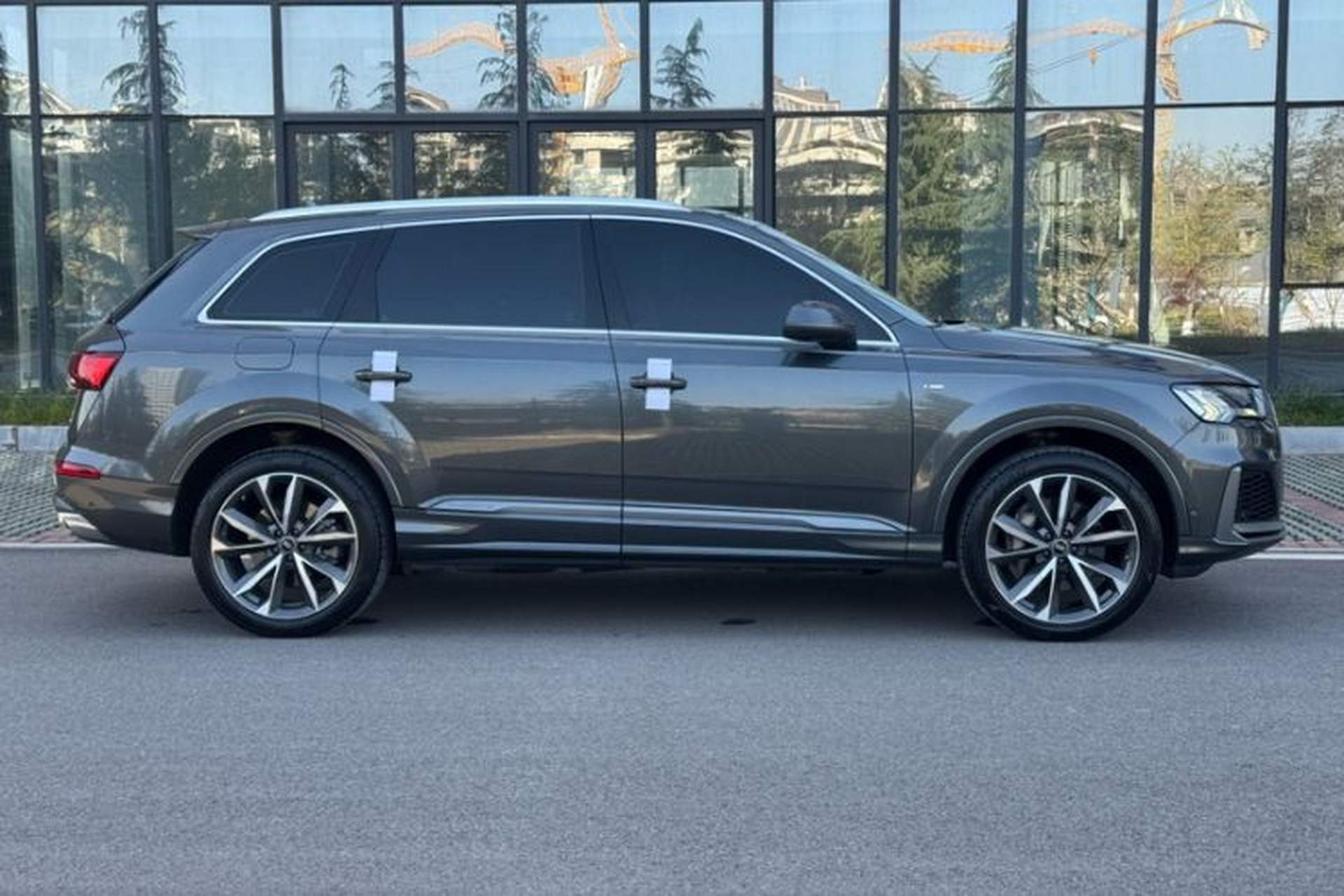 Used Audi Q7 2021 55 TFSI quattro S line Sport model Exterior 2