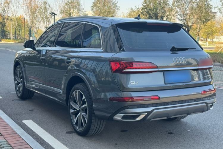Used Audi Q7 2021 55 TFSI quattro S line Sport model Exterior 5
