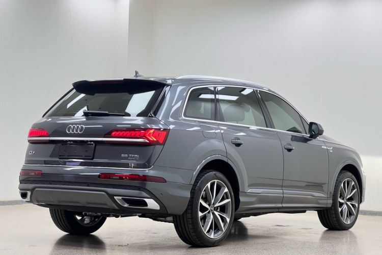 Used Audi Q7 2021 55 TFSI quattro S line Sport model Exterior 7
