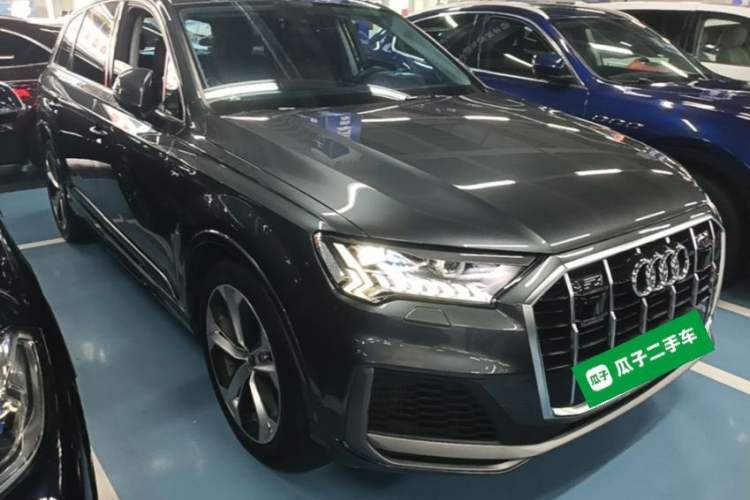 Used Audi Q7 2021 55 TFSI quattro S line Prestige Edition Front Right 45 Deg