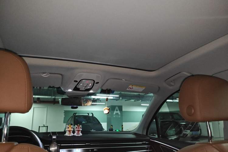 Used Audi Q7 2021 55 TFSI quattro S line Sport model Headliner