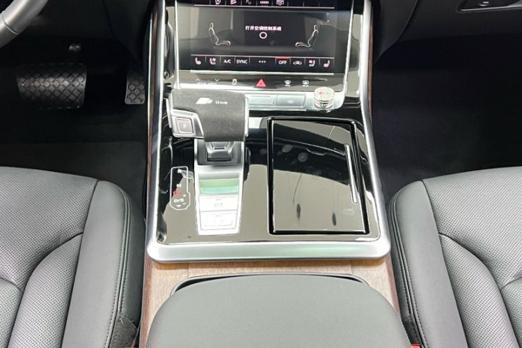 Used Audi Q7 2021 55 TFSI quattro S line Sport model Interior 8