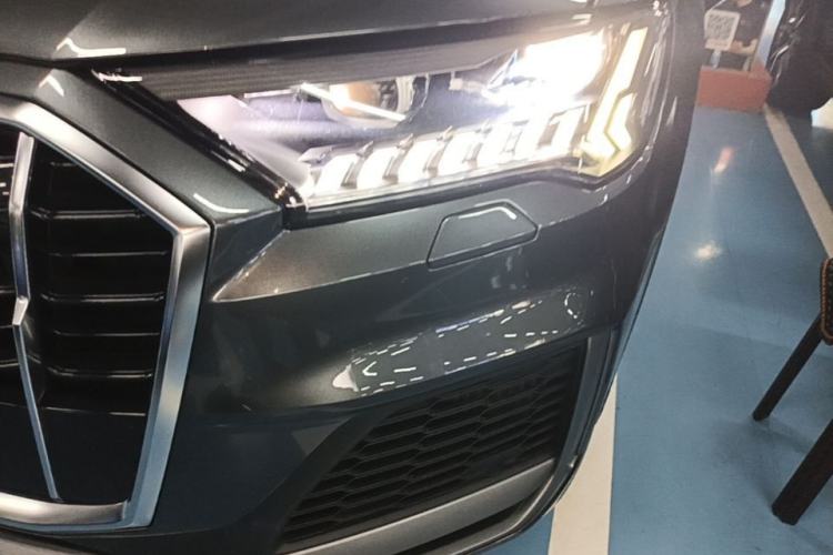 Used Audi Q7 2021 55 TFSI quattro S line Prestige Edition Left Front Headlight