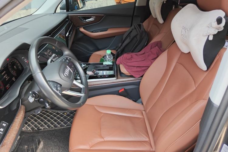 Used Audi Q7 2021 45 TFSI quattro S line Sport model Left Front Seat
