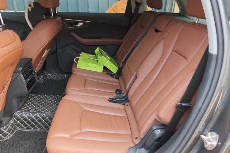 Used Audi Q7 2021 45 TFSI quattro S line Sport model Left Rear Seat