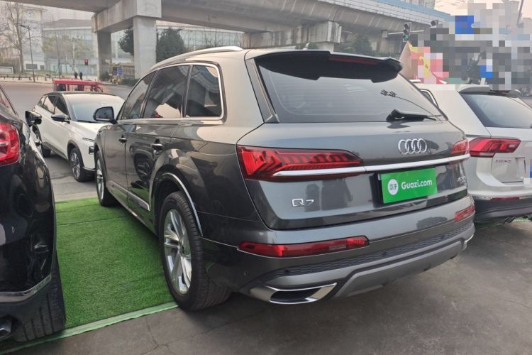 Used Audi Q7 2021 45 TFSI quattro S line Sport model Left Side