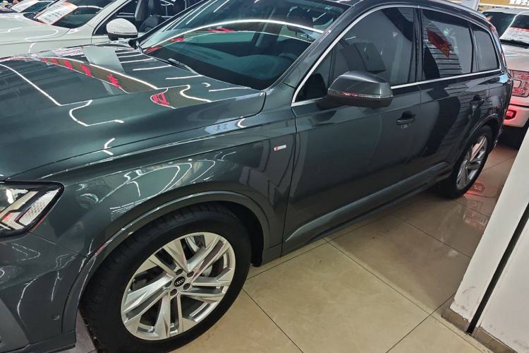Used Audi Q7 2021 55 TFSI quattro S line Sport model Left Side