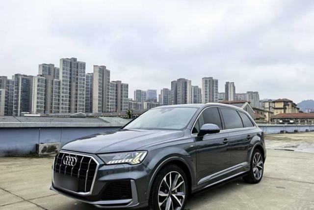 Used Audi Q7 2021 55 TFSI quattro S line Sport model