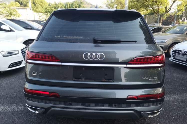 Used Audi Q7 2021 45 TFSI quattro S line Sport model Rear