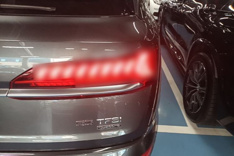 Used Audi Q7 2021 55 TFSI quattro S line Prestige Edition Right Rear Taillight