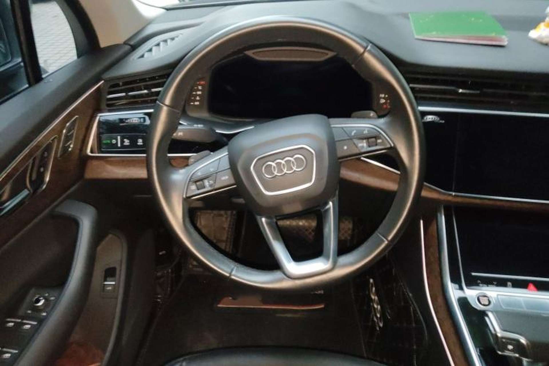 Used Audi Q7 2021 45 TFSI quattro S line Sport model Steering Wheel