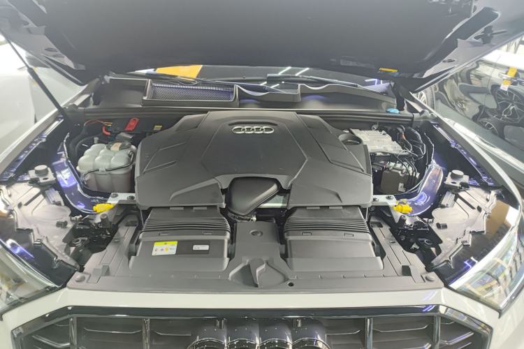 Used Audi Q7 2021 55 TFSI quattro S line Sport model Engine Bay