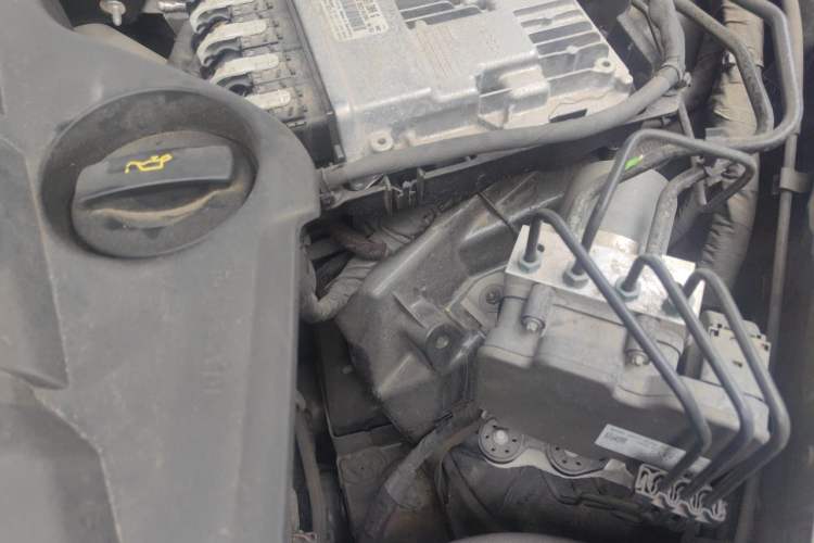 Used Audi Q7 2021 55 TFSI quattro S line Sport model Engine Bay Left