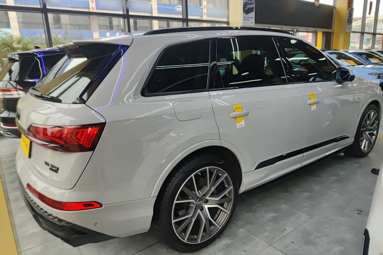 Used Audi Q7 2021 55 TFSI quattro S line Sport model Exterior 5