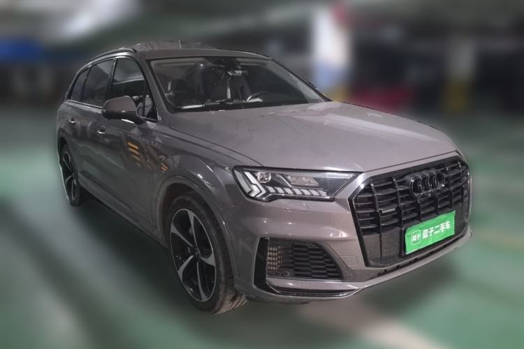 Used Audi Q7 2021 55 TFSI quattro S line Sport model Front Right 45 Deg