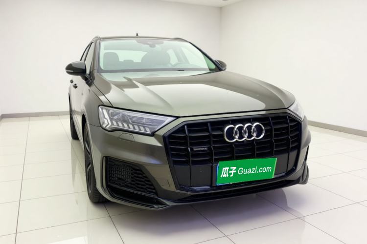 Used Audi Q7 2021 55 TFSI quattro S line Sport model Front Right 45 Deg