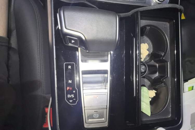 Used Audi Q7 2021 55 TFSI quattro S line Sport model Gear Lever