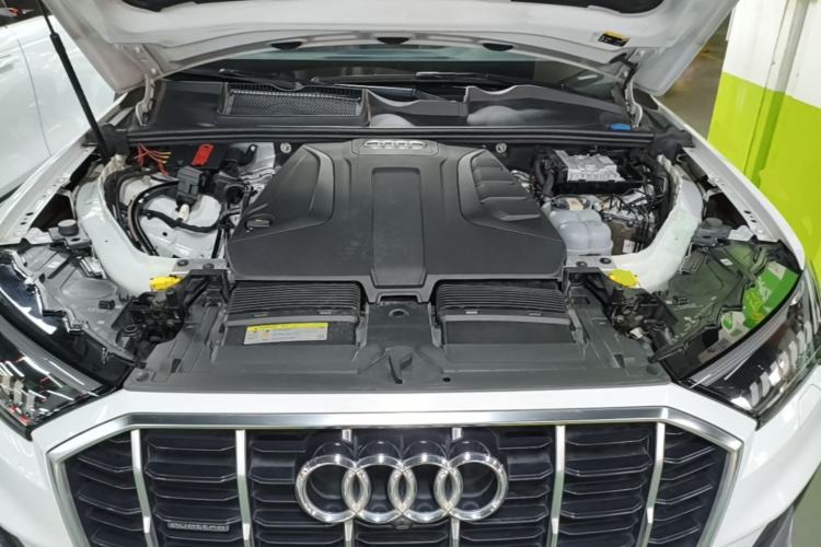 Used Audi Q7 2021 45 TFSI quattro S line Sport model Engine Bay