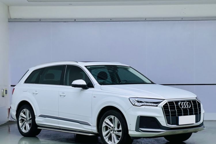 Used Audi Q7 2021 45 TFSI quattro S line Sport model Exterior 1
