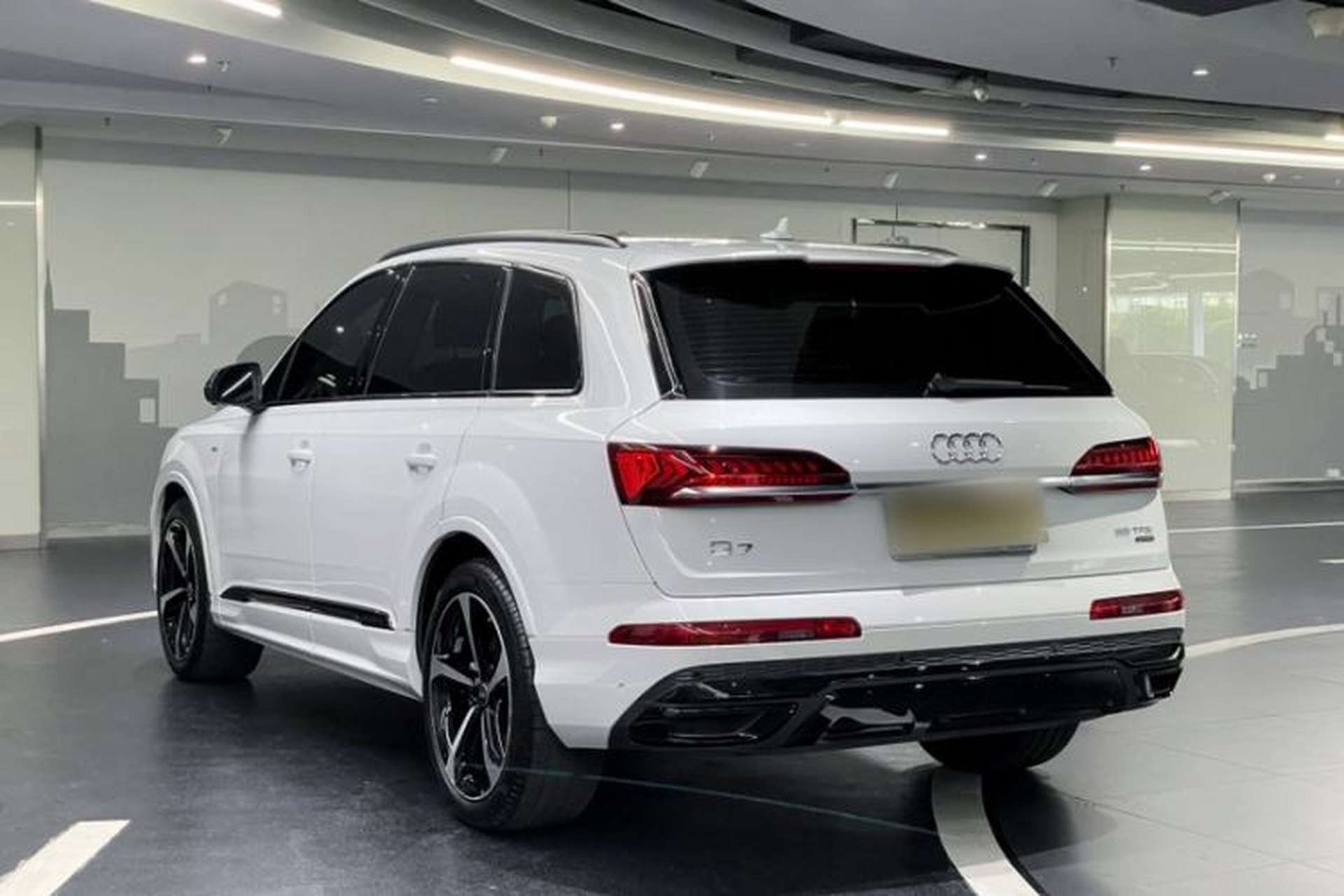 Used Audi Q7 2021 55 TFSI quattro S line Sport model Exterior 3