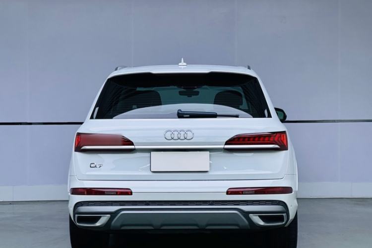 Used Audi Q7 2021 45 TFSI quattro S line Sport model Exterior 3