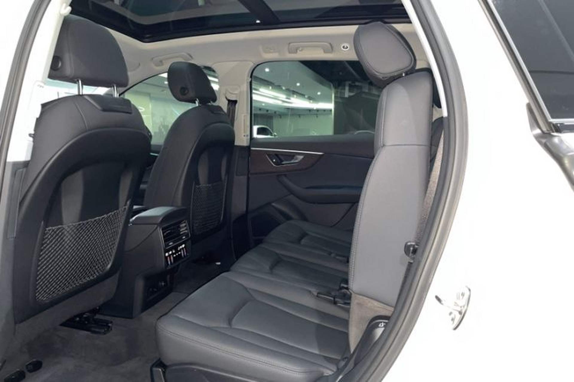 Used Audi Q7 2021 55 TFSI quattro S line Sport model Interior 5