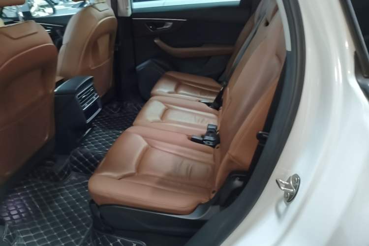Used Audi Q7 2021 45 TFSI quattro S line Sport model Left Rear Seat