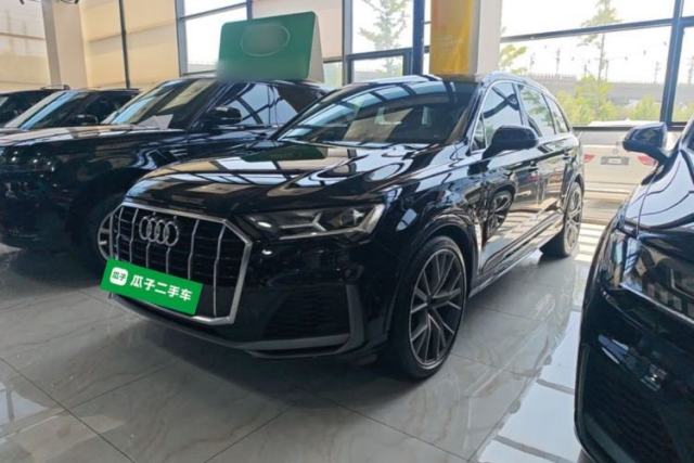 Used Audi Q7 2022 55 TFSI quattro S line Sport model