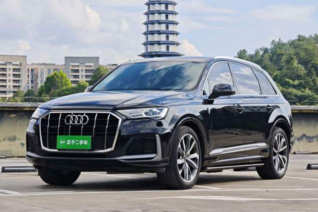 Used Audi Q7 2022 55 TFSI quattro S line Sport model