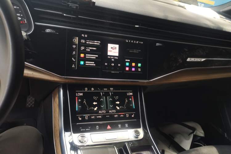 Used Audi Q7 2022 55 TFSI quattro S line Ice and Snow Sports Edition Audio And AC Panel