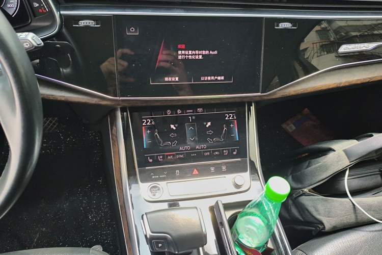Used Audi Q7 2022 45 TFSI quattro S line Sport Edition Audio And AC Panel