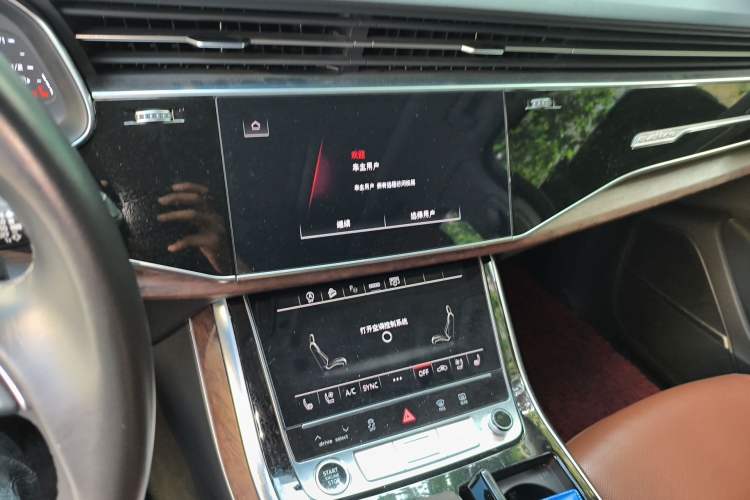 Used Audi Q7 2022 55 TFSI quattro S line Sport model Audio And AC Panel