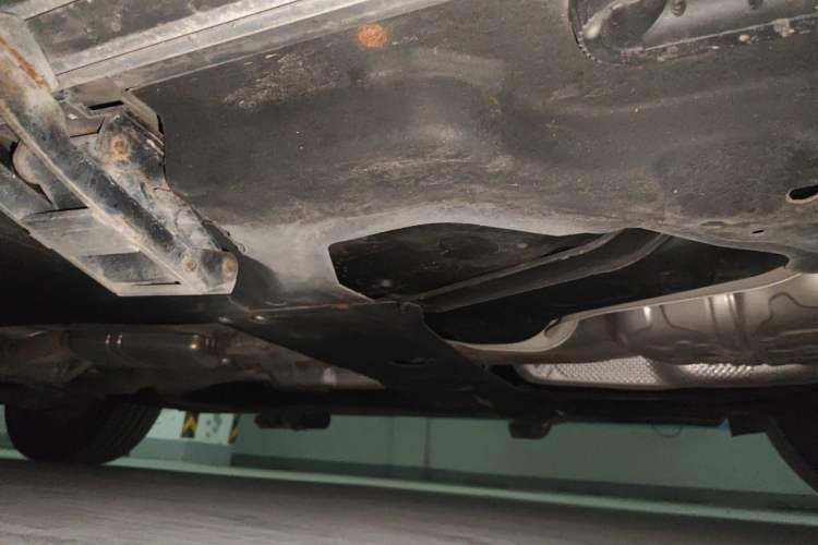 Used Audi Q7  Chassis Rear Left