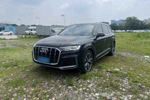 Used Audi Q7 2022 55 TFSI quattro S line Sport model