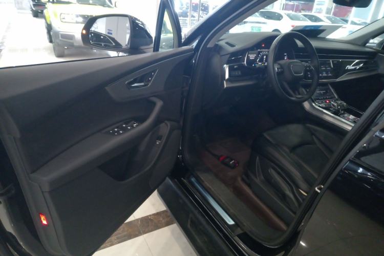 Used Audi Q7 2022 2.0T Standard Version European Specification Driver Seat