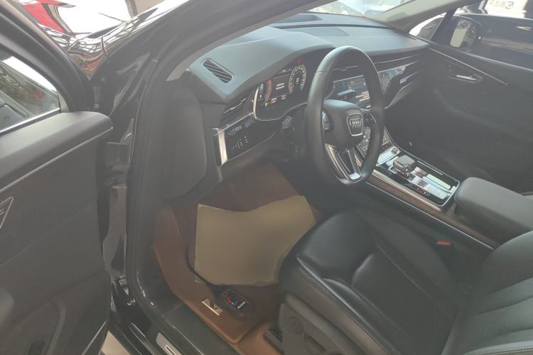 Used Audi Q7 2022 55 TFSI quattro S line Sport model Driver Seat