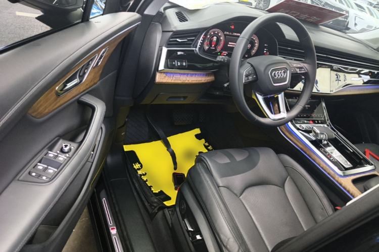 Used Audi Q7 2022 55 TFSI quattro S line Prestige Edition Driver Seat