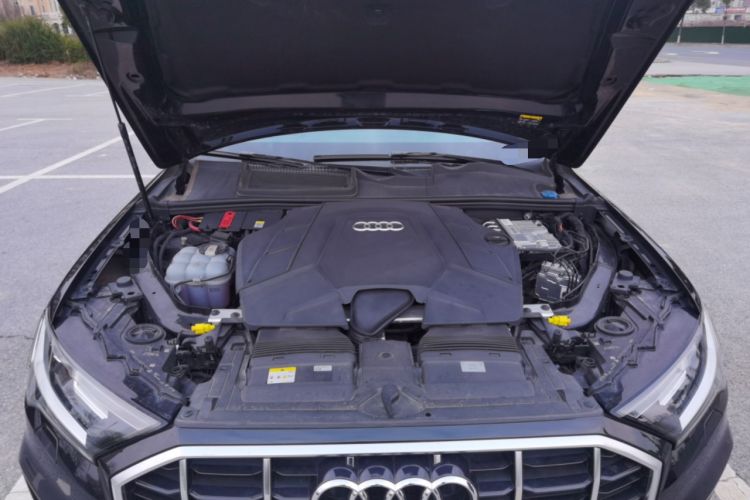 Used Audi Q7 2022 55 TFSI quattro S line Sport model Engine Bay