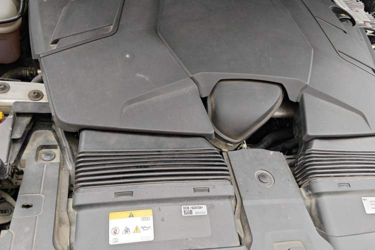 Used Audi Q7 2022 55 TFSI quattro S line Sport model Engine Bay