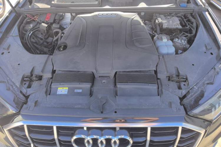 Used Audi Q7 2022 45 TFSI quattro S line Sport Edition Engine Bay