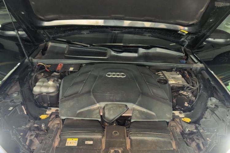 Used Audi Q7 2022 55 TFSI quattro S line Ice and Snow Sports Edition Engine Bay