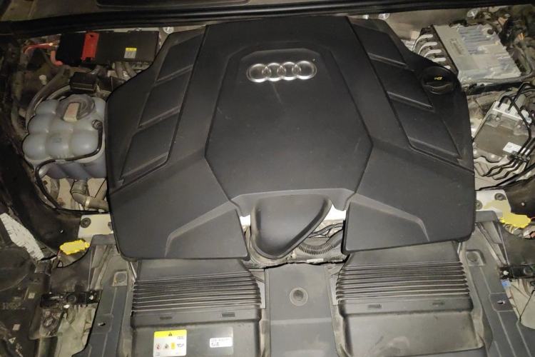 Used Audi Q7 2022 55 TFSI quattro S line Ice and Snow Sports Edition Engine Bay