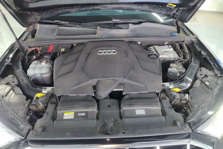 Used Audi Q7 2022 55 TFSI quattro S line Sport model Engine Bay