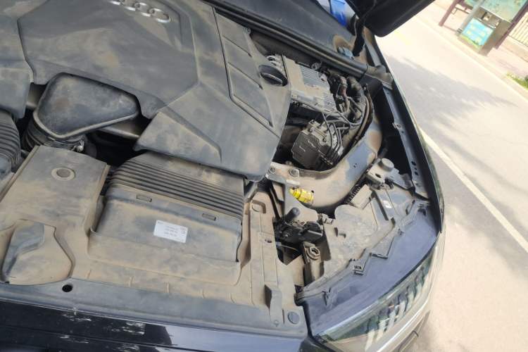 Used Audi Q7 2022 55 TFSI quattro S line Ice and Snow Sports Edition Engine Bay Left