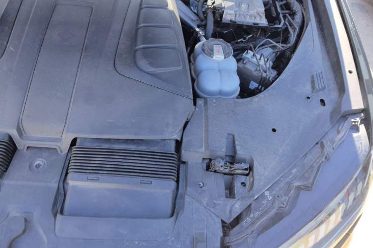 Used Audi Q7 2022 45 TFSI quattro S line Sport Edition Engine Bay Left