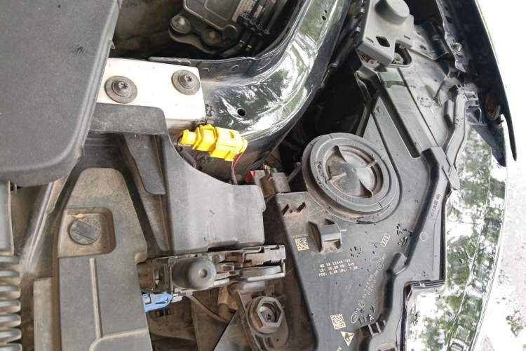 Used Audi Q7 2022 55 TFSI quattro S line Sport model Engine Bay Left
