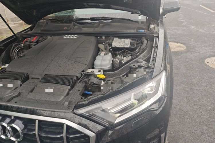 Used Audi Q7 2022 45 TFSI quattro S line Sport Edition Engine Bay Left