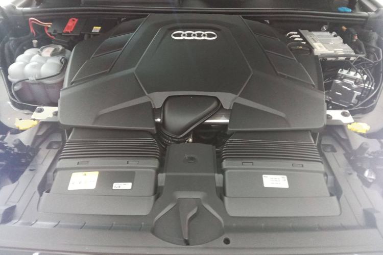 Used Audi Q7 2022 55 TFSI quattro S line Sport model Engine Bay