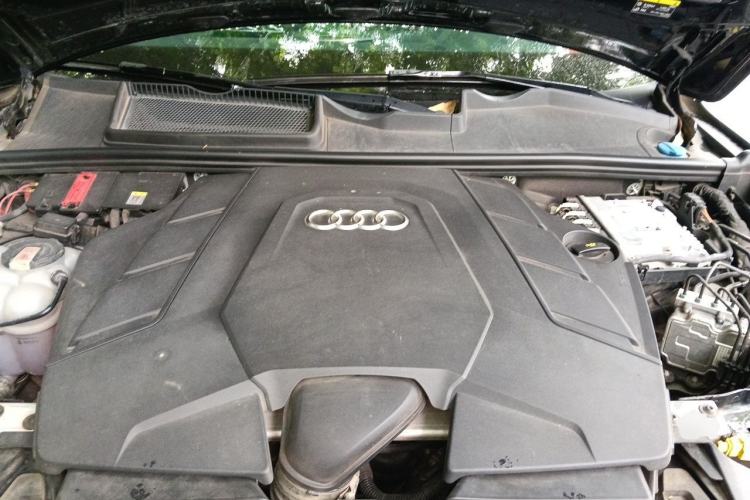 Used Audi Q7 2022 55 TFSI quattro S line Sport model Engine Bay