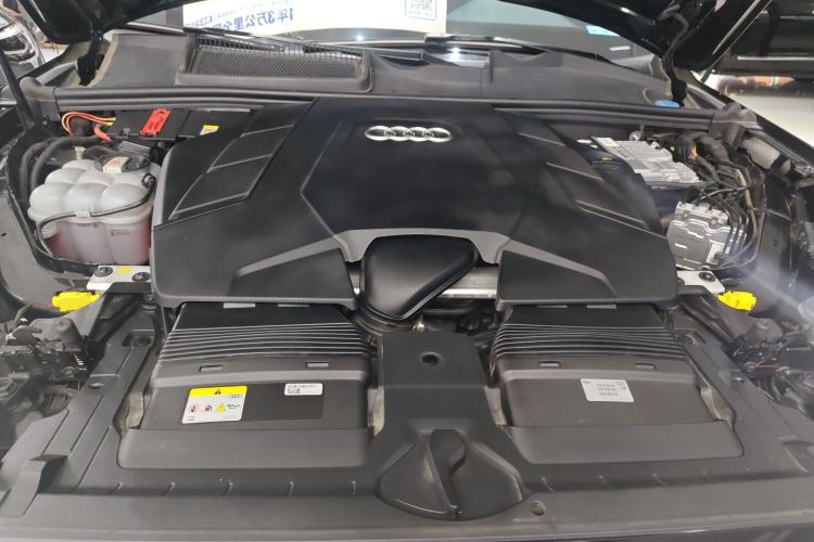 Used Audi Q7 2022 55 TFSI quattro S line Sport model Engine Bay